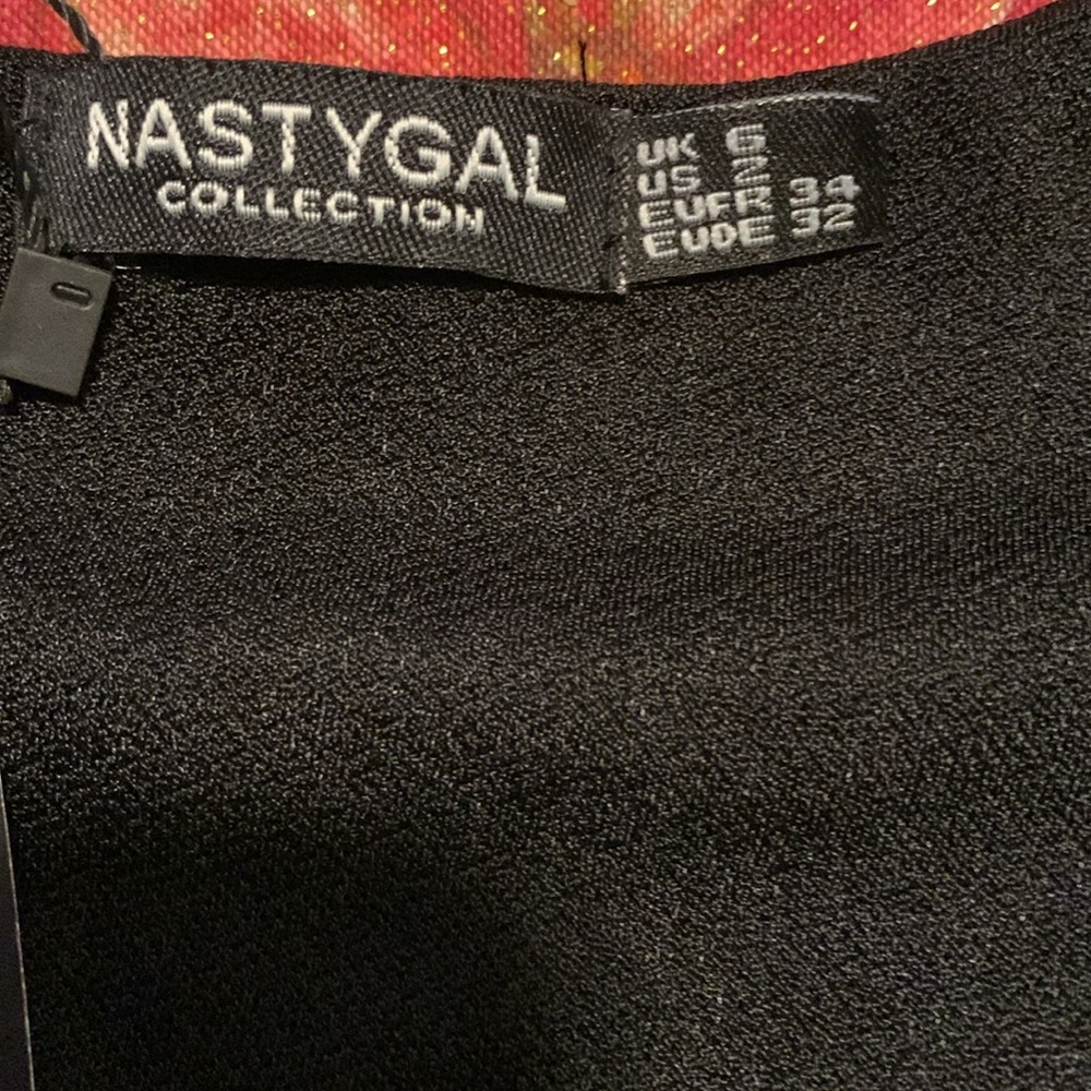 Crop Tops Size 2 - Picture 7 of 11